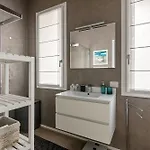 Palazzo Visconti Di Modrone, Two Beautiful By Halldis * ميلان