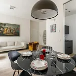 Palazzo Visconti Di Modrone, Two Beautiful By Halldis ميلان