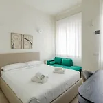 Palazzo Visconti Di Modrone, Two Beautiful By Halldis ميلان
