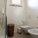 شقة Palazzo Visconti Di Modrone, Two Beautiful By Halldis ميلان