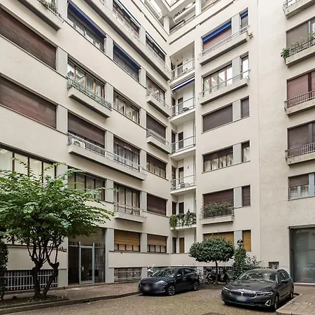 Palazzo Visconti Di Modrone, Two Beautiful By Halldis * Milano