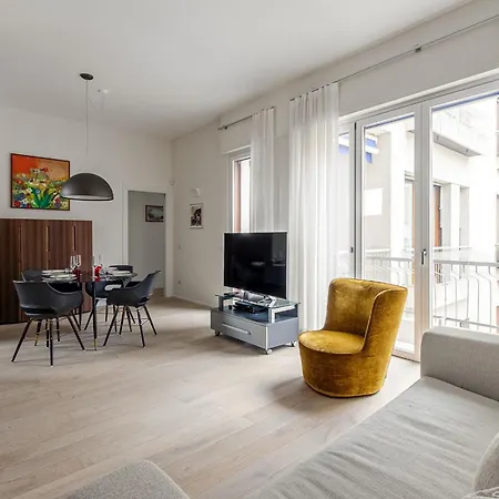 Palazzo Visconti Di Modrone, Two Beautiful By Halldis Milano