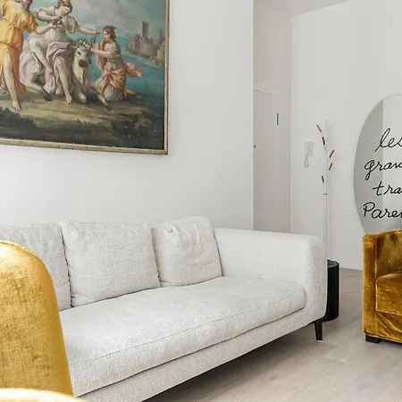 Palazzo Visconti Di Modrone, Two Beautiful By Halldis 아파트